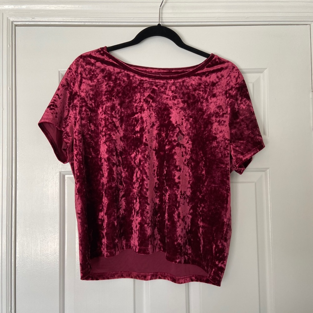 AEROPOSTALE-Velvet Crop Top